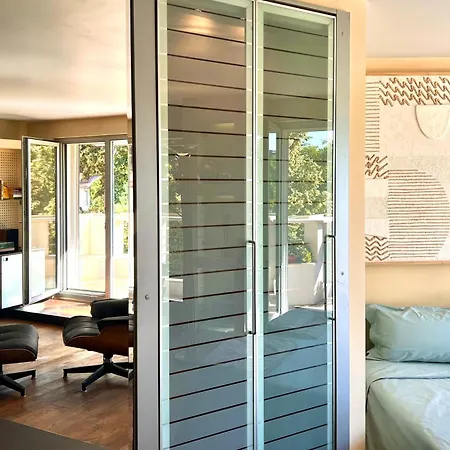 דירה Nostalgic '90s Place Historical Center *