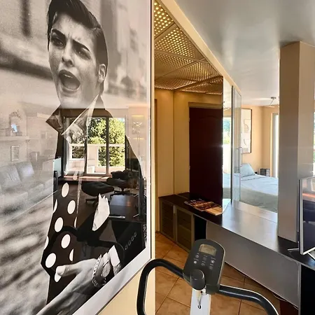 Appartamento Nostalgic '90s Place Historical Center *