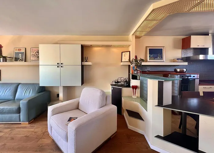 Nostalgic '90s Place Historical Center София