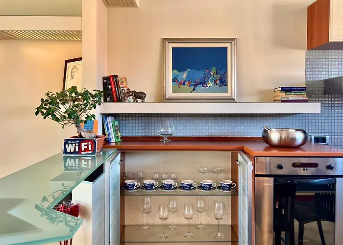 Апартамент Nostalgic '90s Place Historical Center *